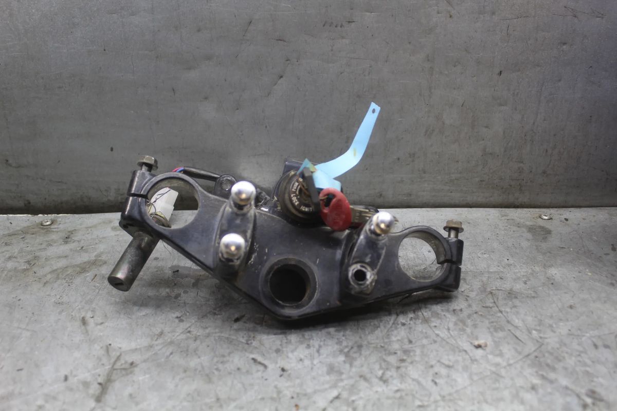 Kawasaki ER5 ER 5 Stacyjka klucz półka górna